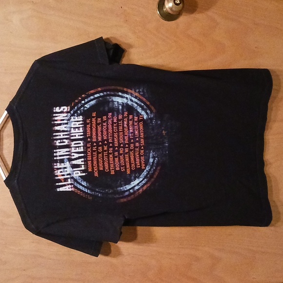 Alice in Chains concert t shirt A. large black good condition runs a bit small - Picture 3 of 6
